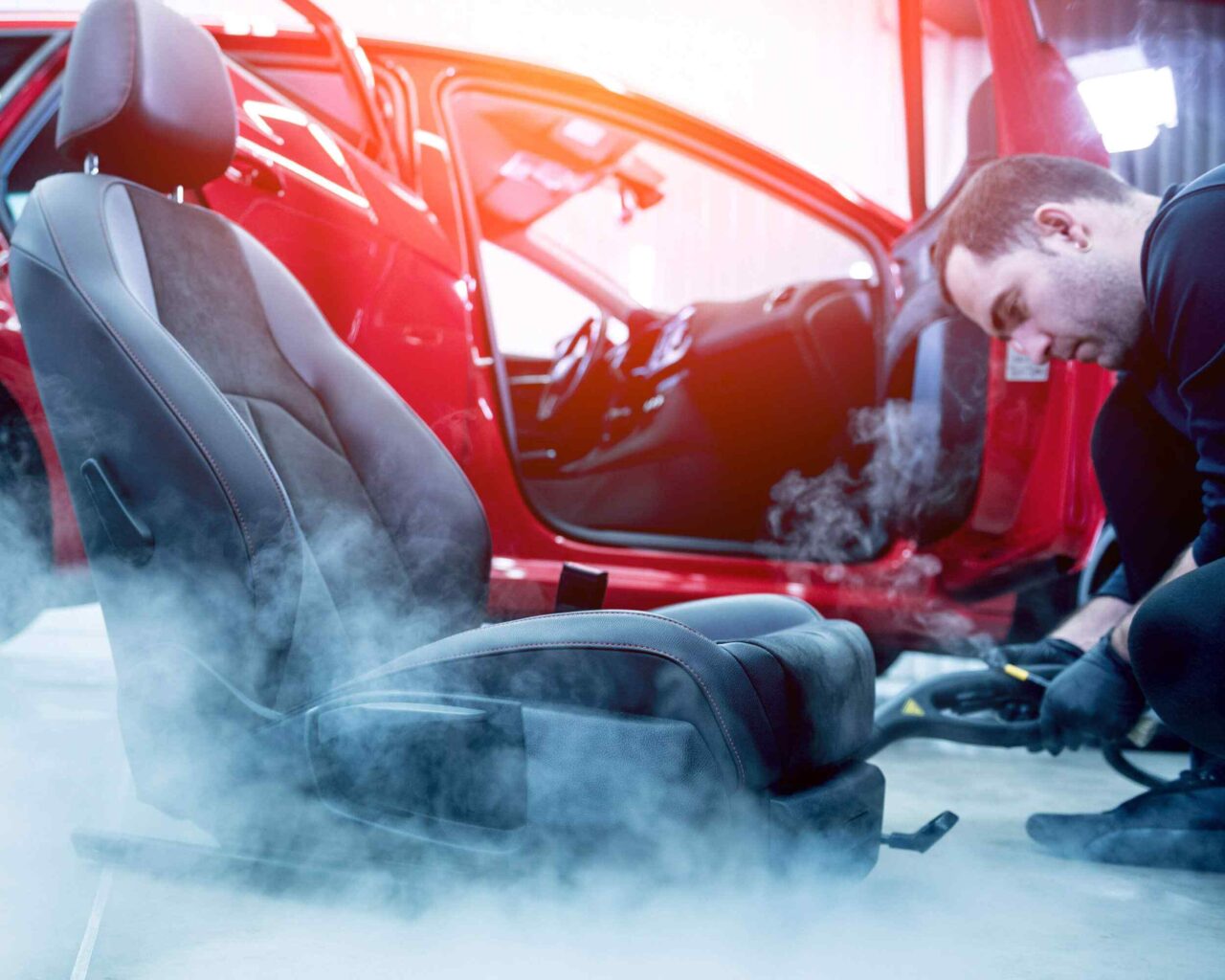 https://puredetailing.nl/wp-content/uploads/2021/10/img-service-03-1280x1024.jpg